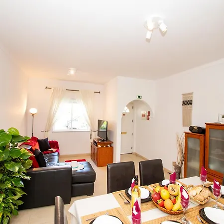 Apartment In Portimao Near Alvor Beach